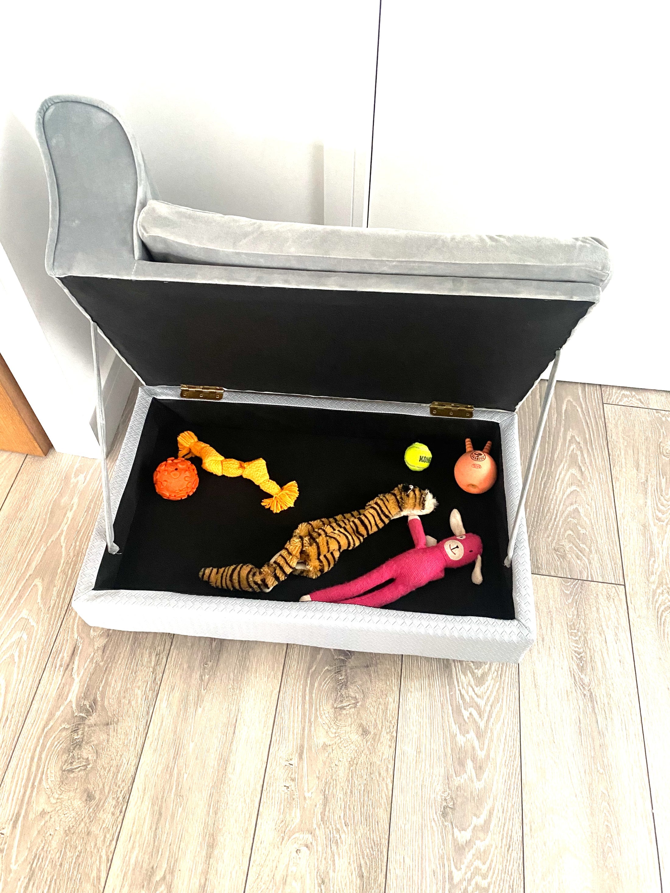 Sausage Dog Box, Dachshund Fern Chaise Longue  Sofa Bed With Storage