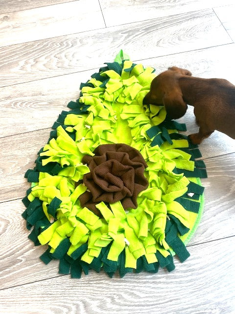 Sausage Dog Box Large Avocado Snuffle Mat