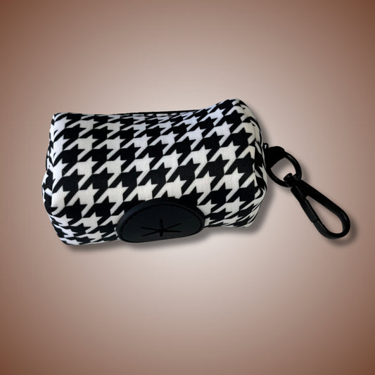 Houndstooth Poop Bag Holder